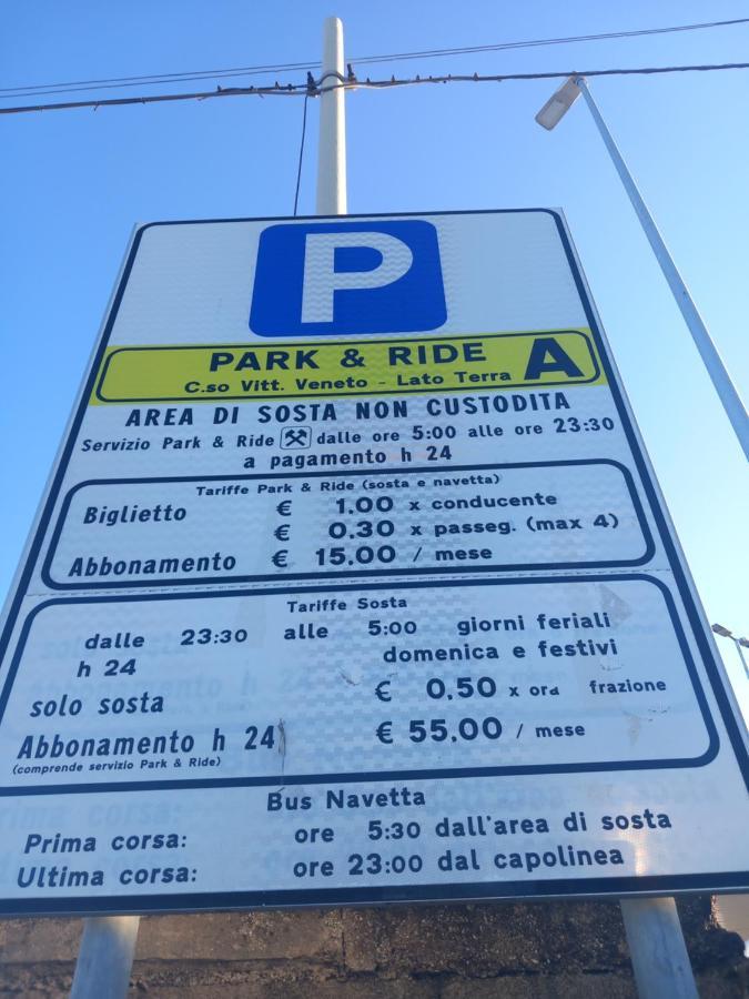 Piazzetta Degli Innamorati Bari Bagian luar foto